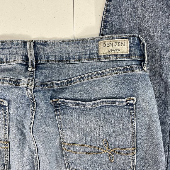 Denizen Levi's Light Wash Modern Skinny Women's Size 12S Stretch Blue jean Denim - Picture 3 of 10